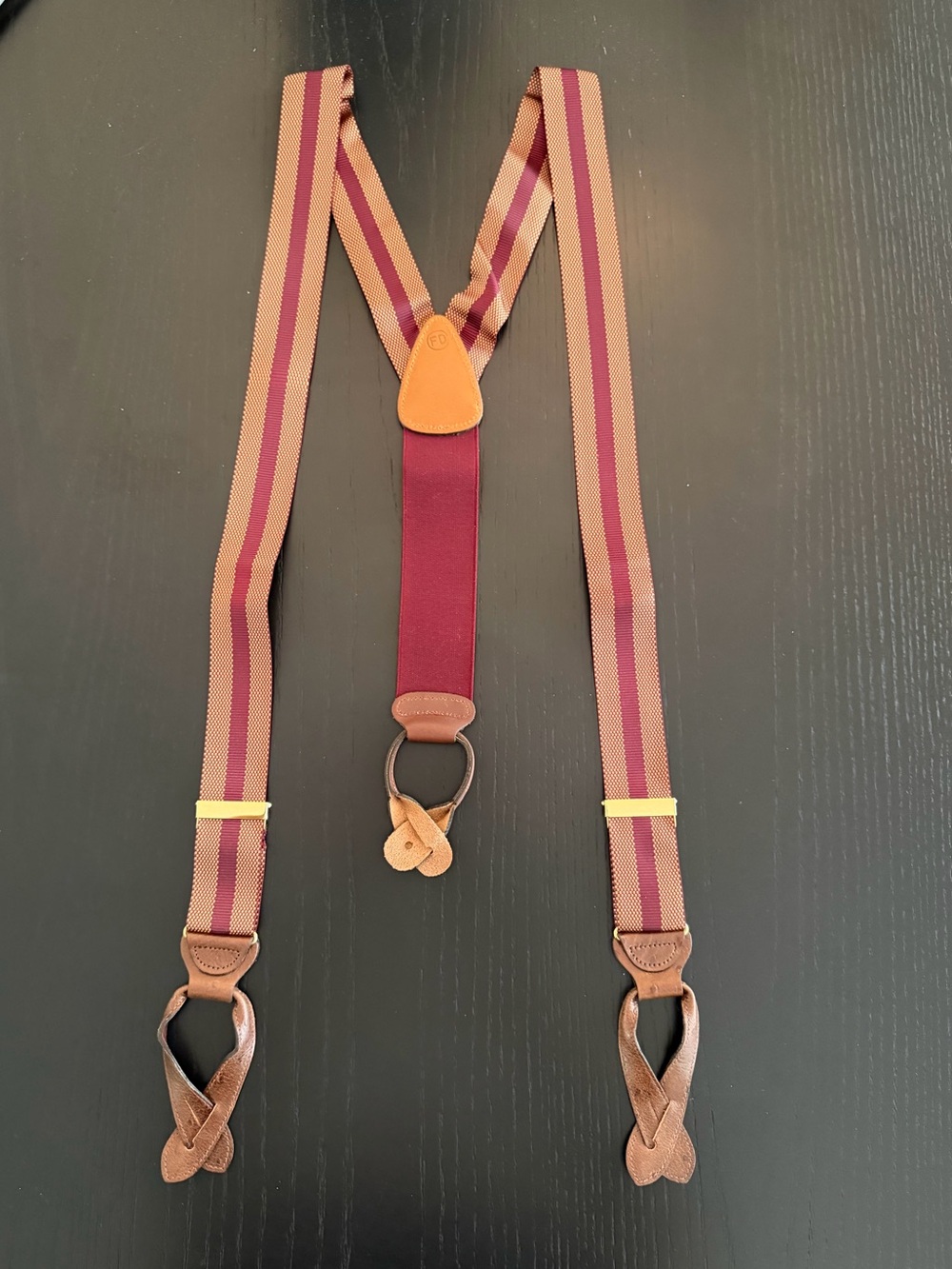 NWOT Trafalgar Burgundy Striped Woven Button End Braces Suspenders Leather - Picture 2 of 2